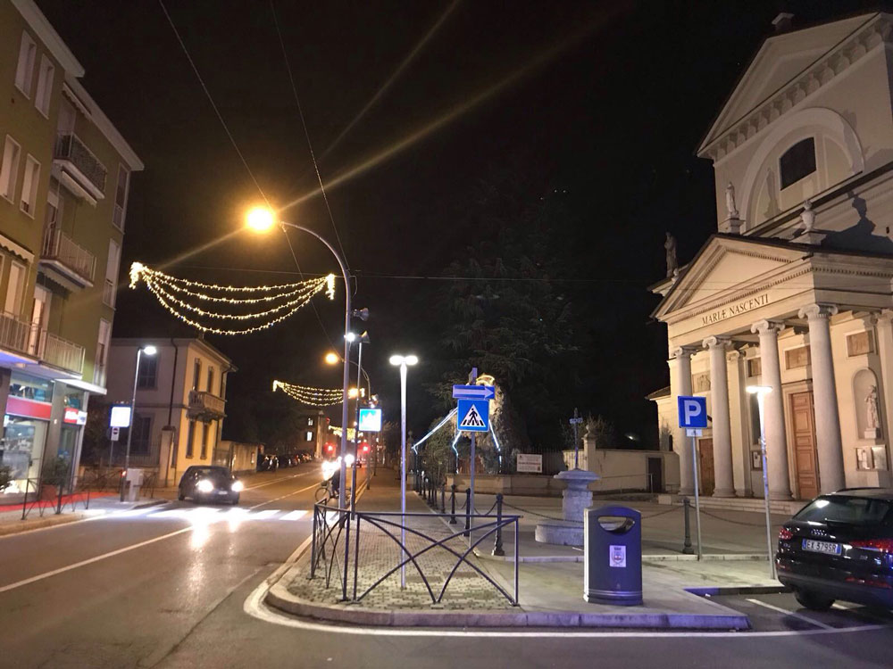 Il menù delle feste è  servito: per Natale ecco il “pasticcio”… delle luminarie