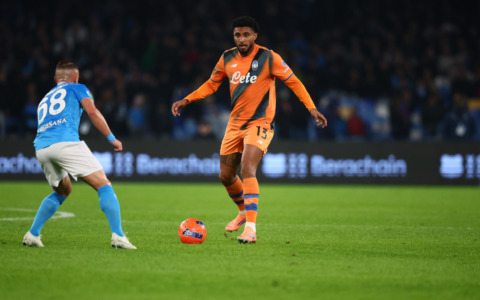 Il migliore è Scamacca, con lui si salvano Carnesecchi e Kossounou. Ma gli errori sono davvero troppi