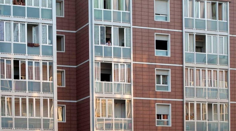 In periferia di Torino ci sono troppe case fatiscenti, il piano di Atc: darle in affitto in cambio di lavori