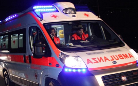 Interventi del 118 in provincia di Lodi nella notte tra domenica 16 e lunedì 17 novembre 2025: due incidenti e due malori