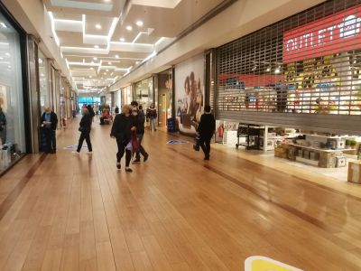 «Io non ti cancello» campagna di sensibilizzazione contro la violenza di genere al centro «Rho Center»