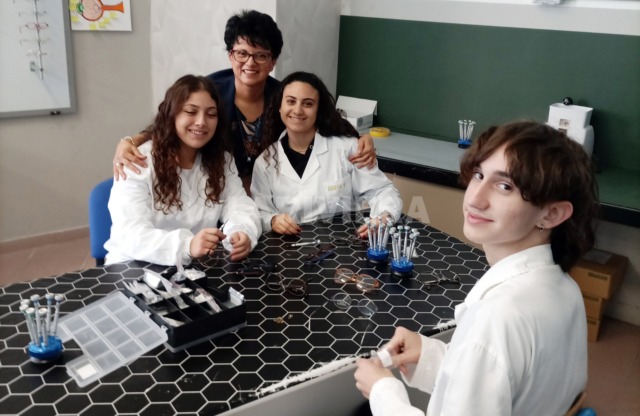 Istituto Fermi-Montale: inaugurato un secondo laboratorio per il corso di ottica