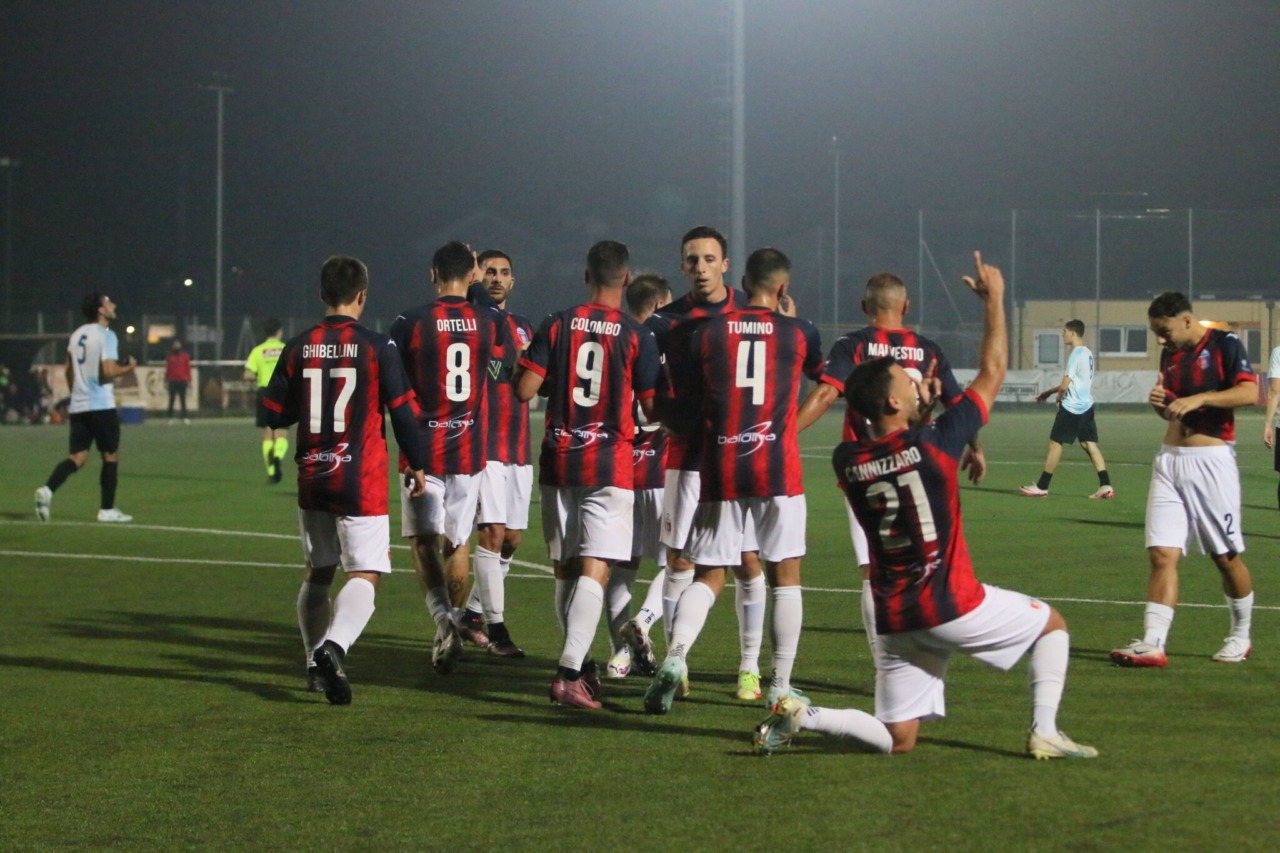 La Caronnese conquista le semifinali di Coppa Italia