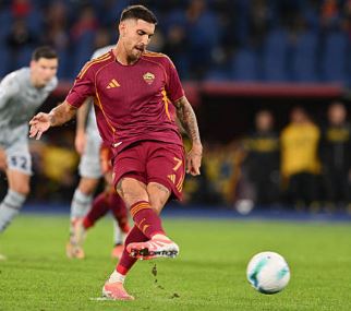 La Roma batte l’Udinese e vola in testa