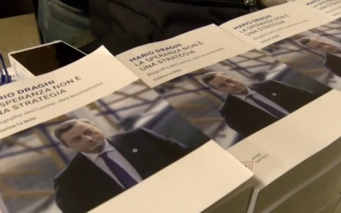 “La speranza non è una strategia”, il libro su Mario Draghi