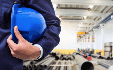 Le ore di cassa integrazione sono in aumento: gli ultimi dati del rapporto Uil