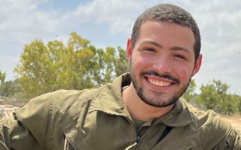 L’ultimo ostaggio consegnato da Hamas è un israelo-americano: ora mancano altri sette corpi