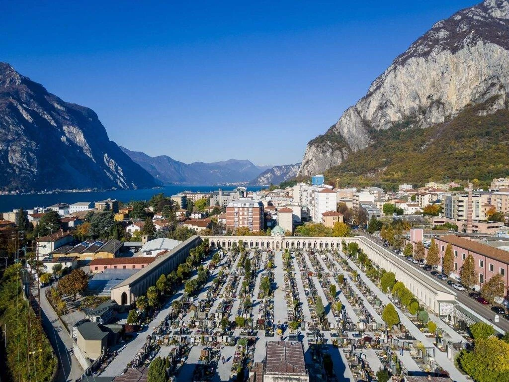 Mummie bambine e al Cimitero Monumentale di Lecco