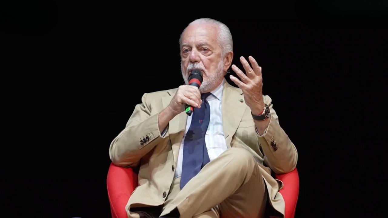 Napoli, De Laurentiis shock: “Il Maradona è un cesso!”