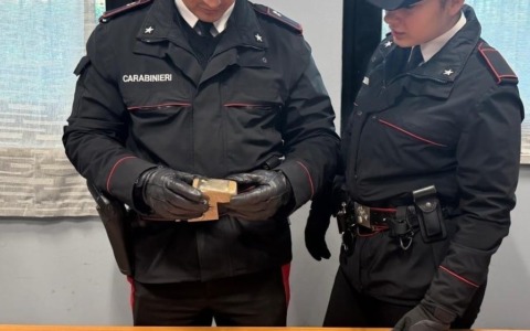 Nichelino: spaccio in famiglia, arrestati due fratelli