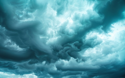 Novembre inizia con temperature sopra la media e piovaschi