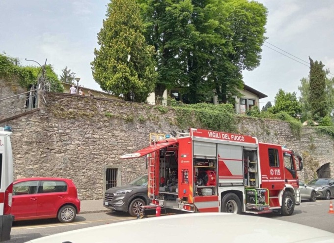 Ogni studente danneggiato dall’incendio alla scuola media Donadoni di Città Alta riceverà 100 euro