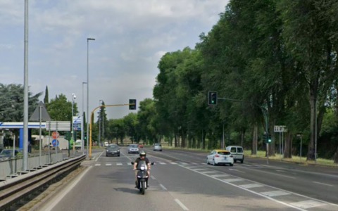 55enne investita e uccisa mentre attraversa la strada a Verona