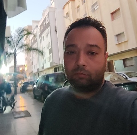 Resta in condizioni disperate Marco Motta: la vita del pizzaiolo aggredito è appesa a un filo