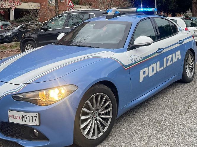 Rissa tra stranieri alle autolinee, aggrediti gli agenti