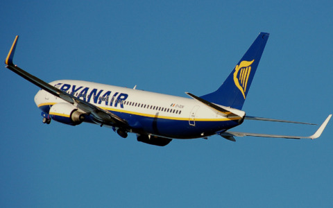 Ryanair, da oggi nuove regole: cosa cambia e le multe