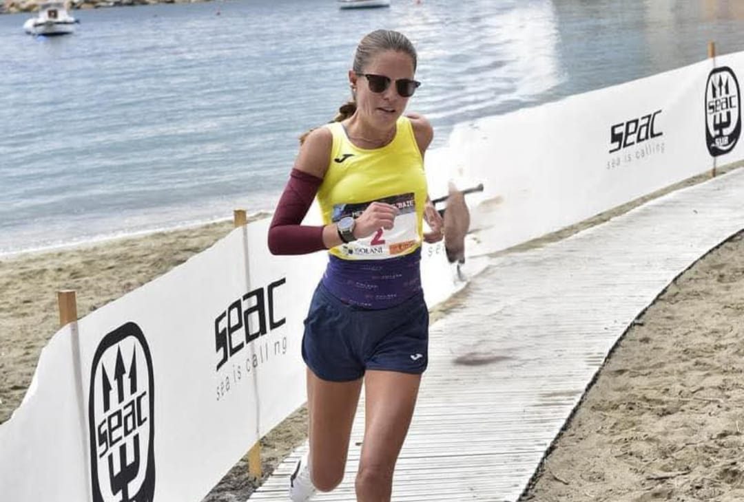 Santa Margherita esulta: Lisa Alice Julien vince la mezza di Benalmádena