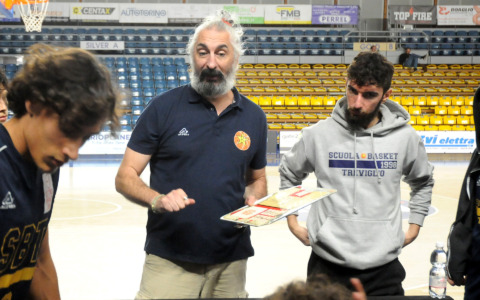 Scuola Basket Treviglio senza fortuna: terza sconfitta di fila, seconda per un solo punto