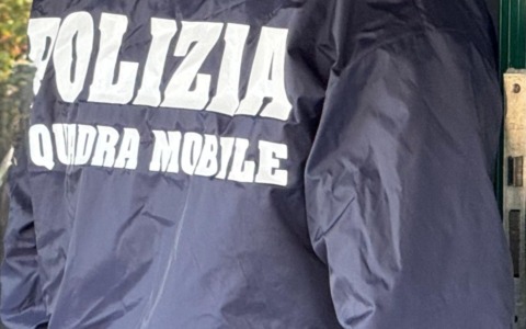 Sequestro di persona, prostituzione minorile, violenza sessuale, arrestato