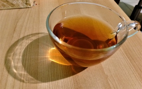 Sostanze potenzialmente tossiche nella tisana: prodotto e lotti ritirati dal mercato