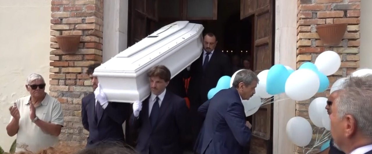 Suicidio di Paolo Mendico, lo sfogo della dirigente dell’Istituto Pacinotti