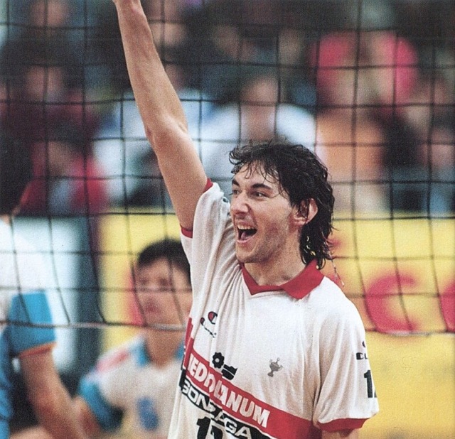 Sul palco del Gavazzeni di Seriate la leggenda del volley azzurro Andrea Zorzi, il “pallavolista volante”