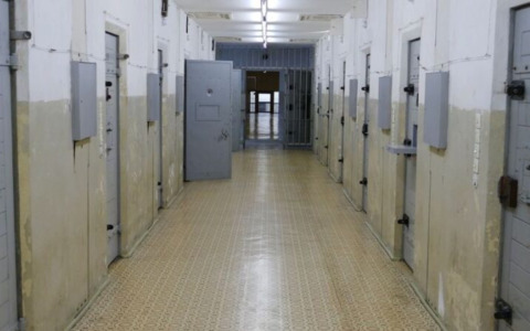 Torna a Cremona nonostante l’espulsione dall’Italia per dieci anni, cittadino albanese incarcerato