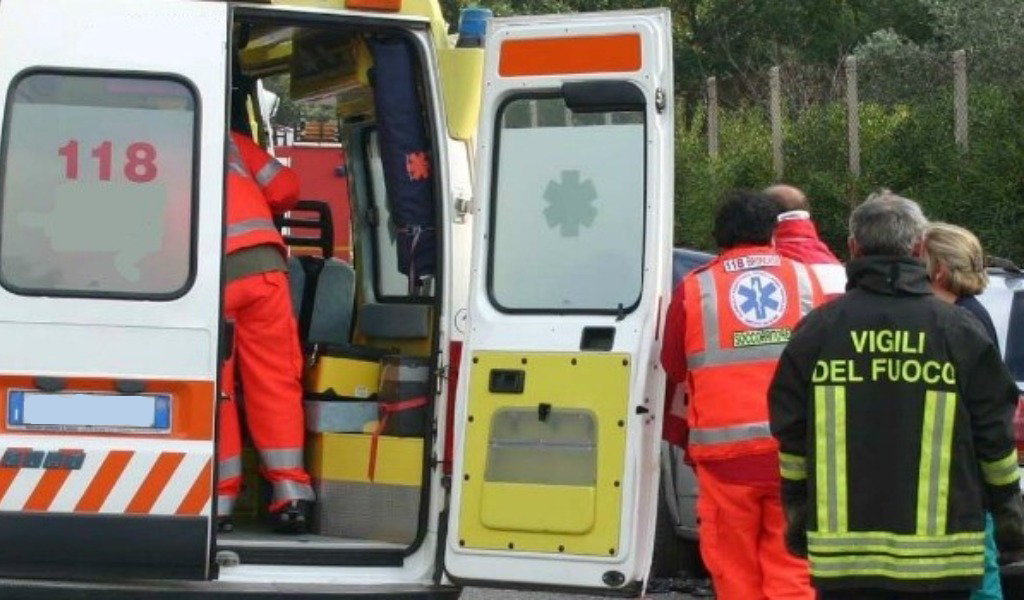 Tragico incidente in A22: nello schianto con un mezzo pesante perde la vita una 36enne