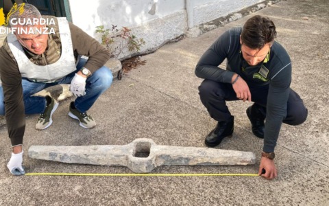 Un ceppo di ancora romana trovato sull’isola di Zannone