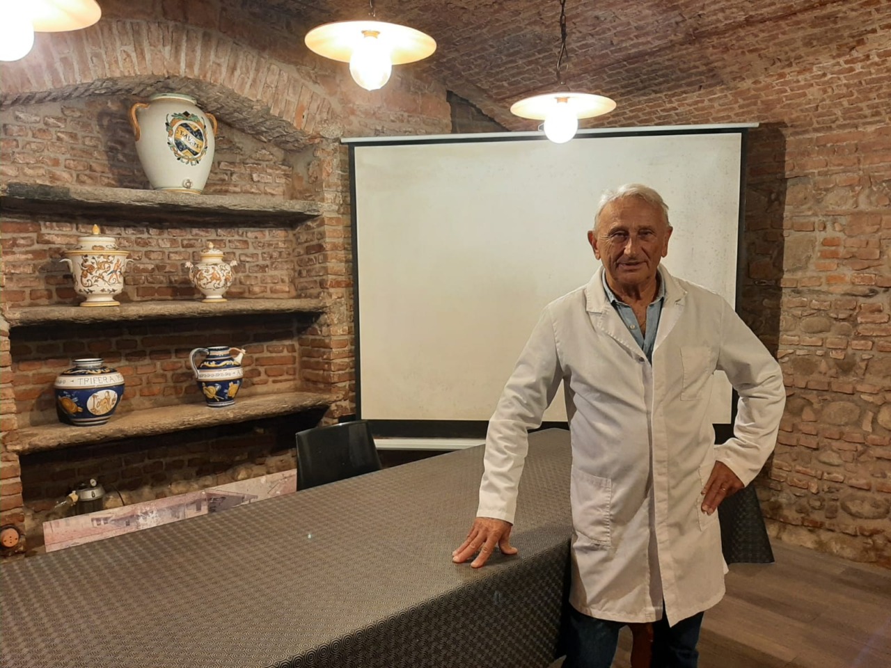 Venerdì i funerali dello storico farmacista