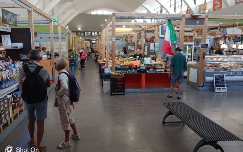 Verso proroga concessioni al Mercato Annonario