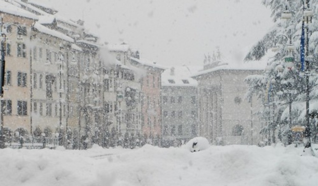 Neve e vento in arrivo a Belluno: scatta l’allerta per la Vigilia e Natale