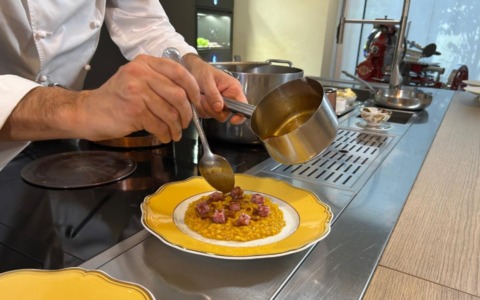 A Natale risotto giallo con salame dell’Oltrepò Pavese: i suggerimenti dello chef “stellato” Alessandro Negrini