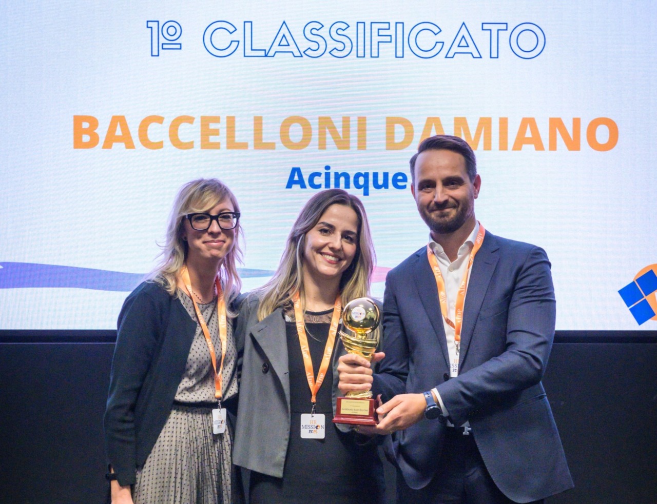 Acinque fa scuola e viene premiata