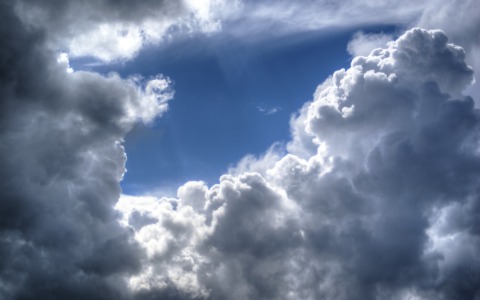 Ancora qualche nube ma weekend asciutto e temperature miti