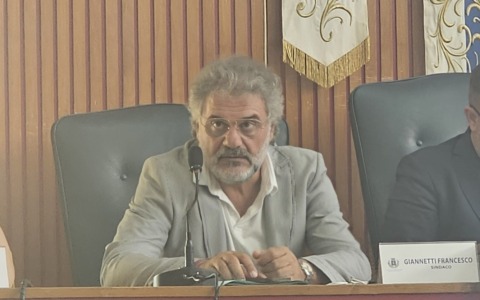 Arresti, il Sindaco Giannetti chiede le dimissioni di De Gregorio: “Faccia un passo indietro”