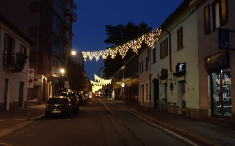 Arrivano le luminarie, ma è polemica