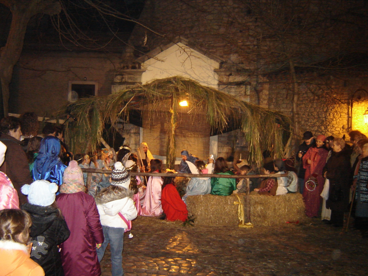 Arte presepiale tra tradizione e innovazione: il 26 dicembre “Non c’è posto, il presepe vivente”