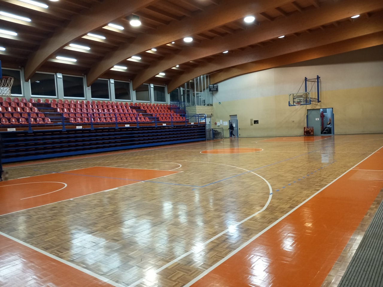 Campo non più omologabile: ieri sera l’ultima partita nella palestra dei Salesiani