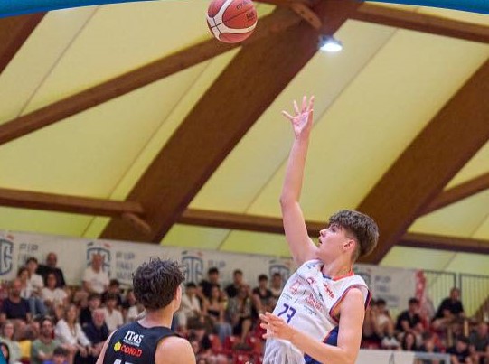 Cantù Under17 capolista senza ostacoli: travolta anche Milanotre per 121-70