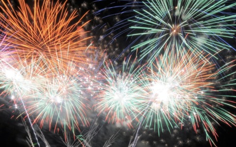 Capodanno 2026, i Comuni vietano i botti