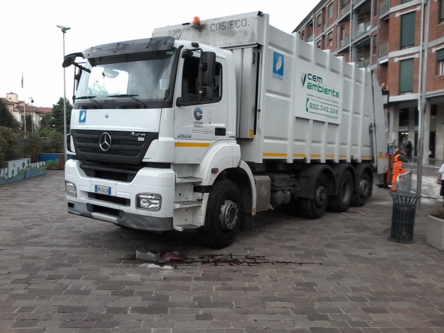 Cem Ambiente, servizio di raccolta sospeso a Natale e Capodanno