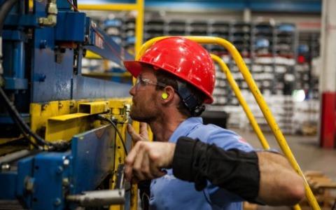 Ceramica Dolomite, accordo raggiunto: un anno di cassa integrazione per 324 lavoratori