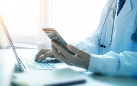 Certificati di malattia anche a distanza: cosa cambia, da quando e per chi