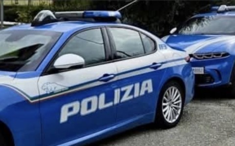 “Ciao Polizia, voglio suicidarmi”: il messaggio e l’intervento salvifico della Polizia
