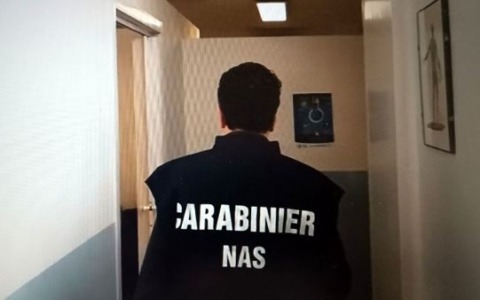 Controlli dei Nas e Adm in 73 shisha bar, 14 denunce