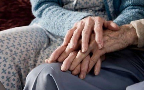 Convegno dedicato a famiglia, anziani e solitudine