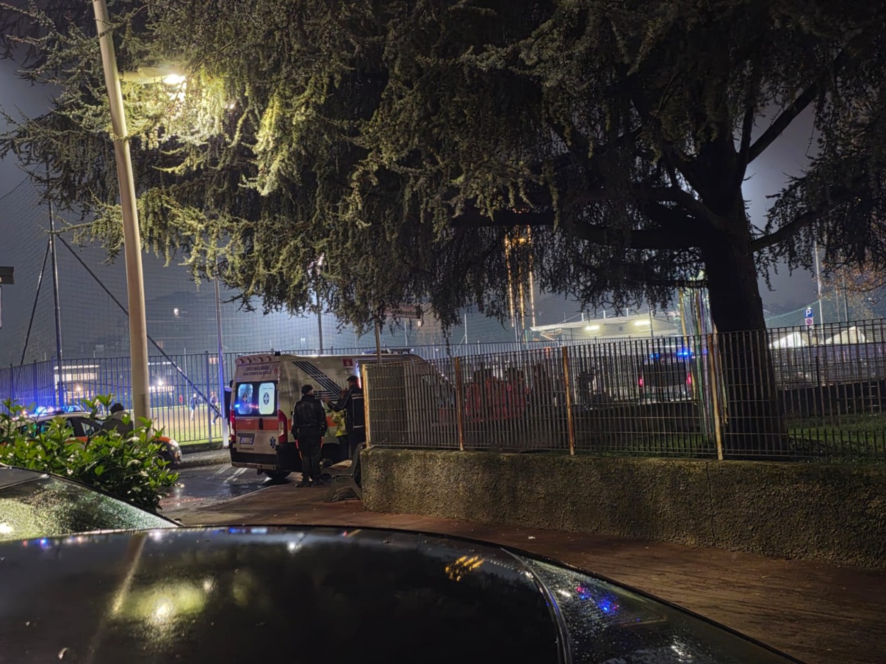 Diciassettenne travolto da un’auto: l’investitore si dà alla fuga