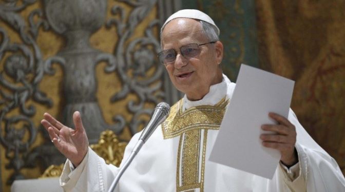 Dispositivi salvavita, CardioSecurity dona un defibrillatore a Papa Leone