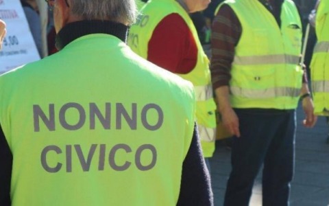 Esteso il progetto “Scuola Sicura”: più nonni civici davanti agli istituti